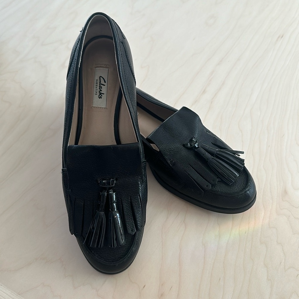 Clarks Narrative Busby Folly Black Leather Tassel Loafers